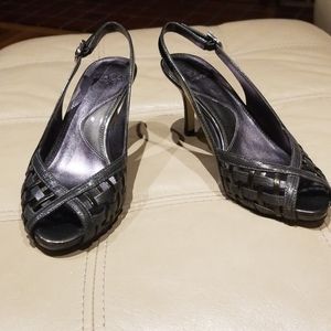 NEW Circa Joan and David pewter patent leather.